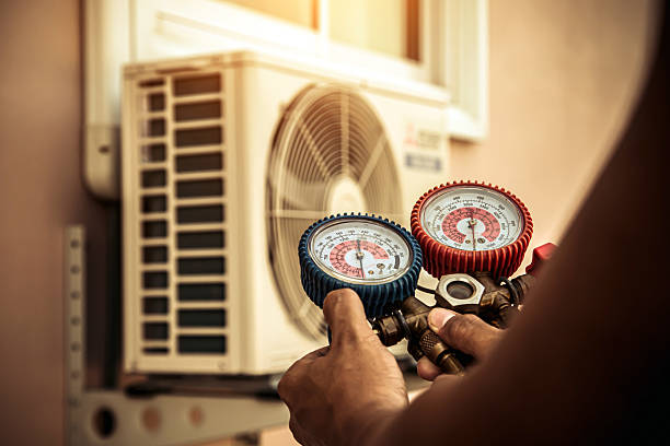 Professional Hvac technician working in North Branch, MN
